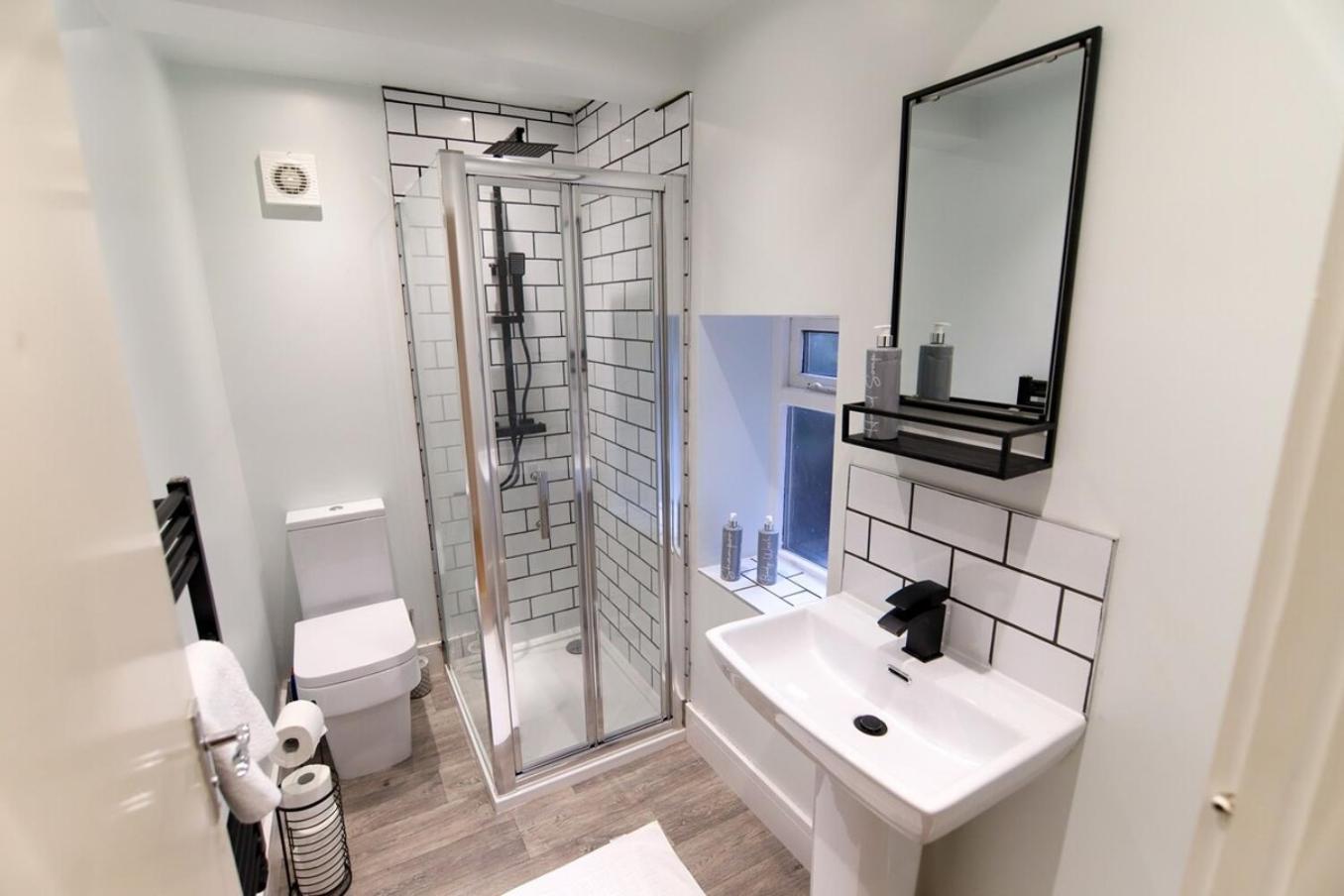 New- Modern 2Br Apt Wifi Sleep5 City Centre 셰필드 외부 사진